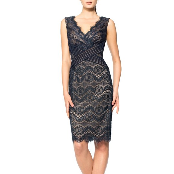 TADASHI SHOJI BLACK & NUDE LACE V-NECK SHEATH DRESS.  SZ 4 - Picture 1 of 4